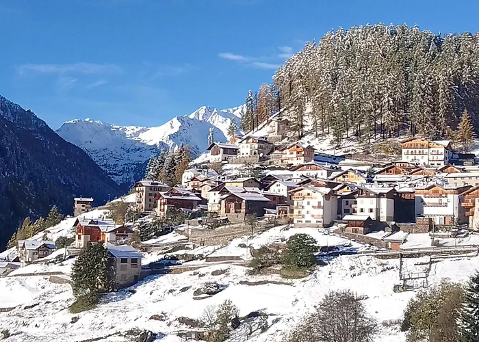 Un Balcone Sulla Val Di Pejo